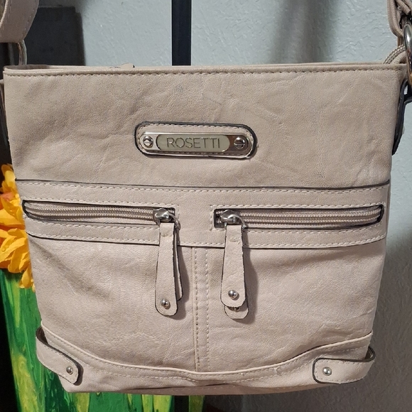 Rosetti Handbags - ⭐️Rosetti Tan Crossbody Bag